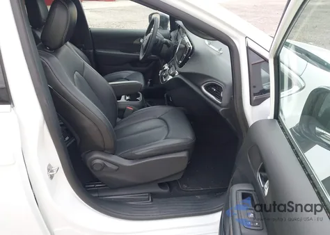 2025 Chrysler Pacifica Select из США, поврежденный, VIN 2C4RC1BG7SR509591